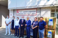 Сатлер уручио помоћ за мостарску болницу