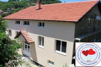 Због недостатка новца стају радови на дневном центру у Косовској Митровици