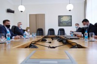Кошарац са министрима о сету мјера за унапређење домаће пољопривредне производње