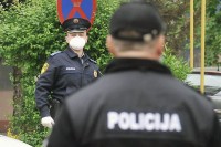 Automobil sletio s puta i prevrnuo se, poginuo vozač