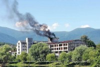 Bihać: Migranti podmetnuli požar u Domu penzionera