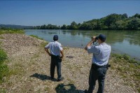 Stotinu migranata jutros pokušalo da preko Drine uđe u BiH VIDEO