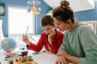 Родитељи траже 500 КМ накнаде у случају поновне наставе на даљину