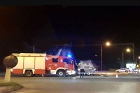 Sudar kod "Kramara": Gorio automobil, četiri osobe povrijeđene