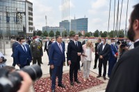 Вучић питао дјецу у Бањалуци за кога навијају