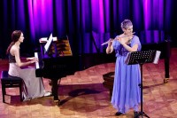 Sonja Čule i Jovana Branković nastupile u Banskom dvoru: Prepuštanje čarima muzike uz "Dobre vibracije"