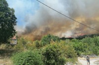 Пожар изнад насеља Бањевци код Требиња под контролом