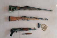 Uhapšen Modričanin kod kojeg je pronađen arsenal vojnog oružja