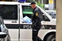 Obijena vrata kancelarije u džamiji u Vitkovićima