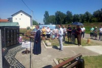 Служен парастос погинулим борцима и цивилима из Бродског Поља