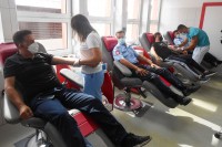 Бројни полицијски службеници се одазвали акцији добровољног давања крви широм Српске