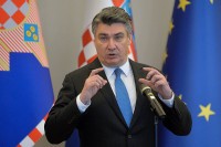 Milanović: Nije svako ko je kažnjen u Hagu zločinac, Izetbegović nije imao problem kada ga je odlikovao Tuđman
