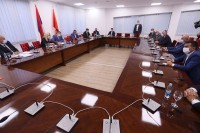 U toku sastanak rukovodstva SNSD-a i delegacije SP-a