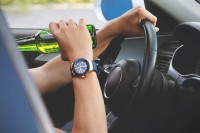 U Doboju uhapšen drogirani, u Derventi pijani vozač