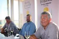 Винска галерија Вукоје: Књига као мамац за љубитеље божанске капљице