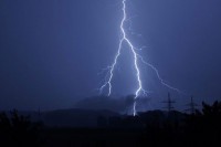 Grom udario trenera “Jagodine”, ljekari se bore za život