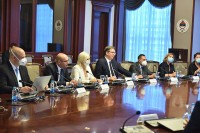 Vučić: Čekamo odluke Skupštine Republike Srpske, pa ćemo se odrediti o važnim pitanjima