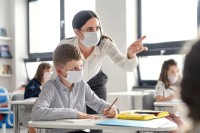 Погоршање епидемиолошке ситуације могло би да доведе до затварања школа