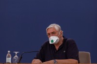 Tiodorović: Maske će se nositi barem do proljeća