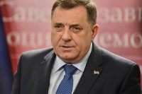 Dodik: Srpska ništa ne traži od Vučića, samo čuva svoj status