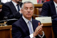Đukanović uvozi glasače iz FBiH