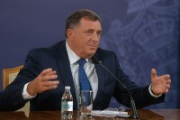 Dodik: Očekujem da izbori u Crnoj Gori proteknu mirno