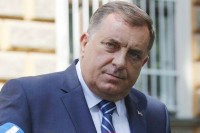 Dodik: Pojedinci u Sarajevu se ponašaju kao gubitnici izbora u Crnoj Gori