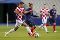 Buran meč u Parizu – Hrvatska ponovo primila četiri gola