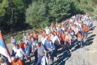 Počeo marš "Stazom egzodusa"