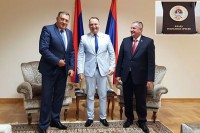 Dodik i Višković uručili Plaketu prijateljstva Borisovu