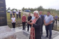 Служен парастос за 16 убијених Срба у Сердарима