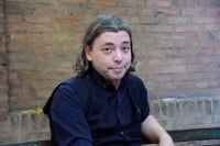 Književnik Dejan Stojiljković za “Glas Srpske”: Simbol žrtve koju plaćamo u životu