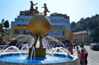 Puštena u rad gradska fontana i otkriven "Spomenik miru" u Srebrenici: SDA pozvala Bošnjake na bojkot