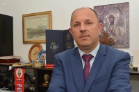Petrović: Podmetanja Viškoviću s ciljem slabljenja institucije predsjednika Vlade