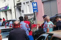 Мушкарац је након свађе због паркинг мјеста блокирао једносмјерну улицу