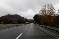 Стање на путевима: Потребан опрез због мокрих коловоза