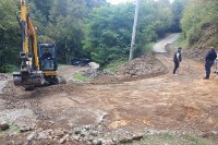 Почела реконструкција калдрме према излетишту Губер у Сребреници