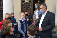 Кључеви града уручени ђацима ОШ ''Иван Горан Ковачић''