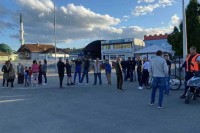 Protest pred kampom “Miral”