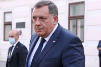 Dodik: Skandalozan pokušaj sprovođenja izbornog inženjeringa
