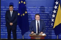 Tegeltija i Varhelji: BiH bi mogla da dobije status kandidata do idućeg ljeta