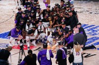 Lejkersi šampioni NBA nakon deset godina, Lebron Džejms MVP