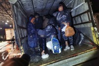 Mladići pokušali da u kamionu prokrijumčare 36 ilegalnih migranata, otkriveni u Gradišci