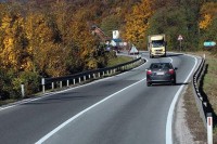 Стање на путевима: Коловози суви, у току радови на неколико дионица
