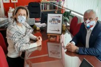 Aрлов уручио захвалницу бањалучкој OШ “Иво Андрић”