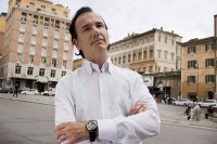 Ko je Tomazo Debenedeti, majstor lažnih vijesti
