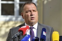 Beroš upozorio da oboljeli kriju kontakte