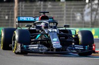 Hamilton trijumfovao u Imoli, Mercedes ponovo šampion konstruktora