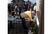 У Новом селу два код Шамца освештана спомен-плоча погинулим борцима и цивилима