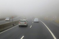 Поред ријека смањена видљивост због магле
